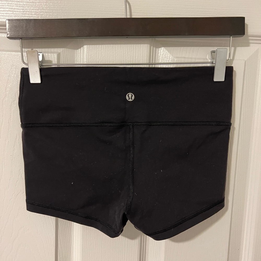 Lululemon yoga spandex shorts